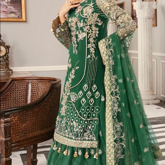 Pakistani lehnga. Designer. - Picture 3 of 3